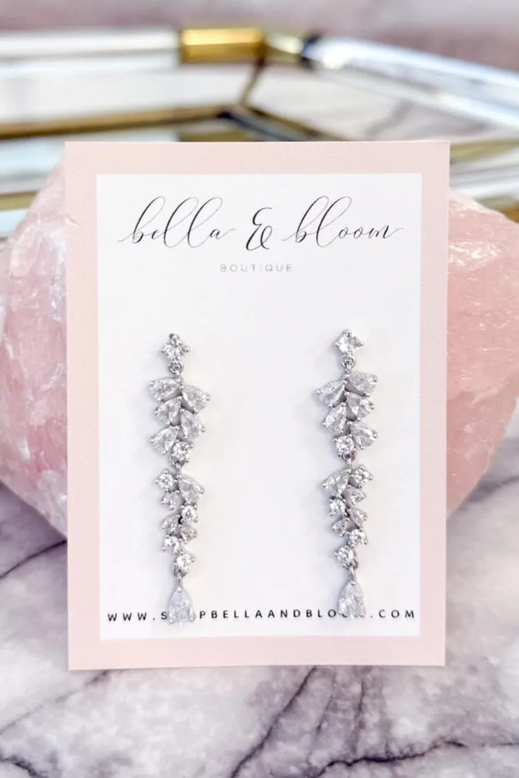 Lover Earrings: Silver