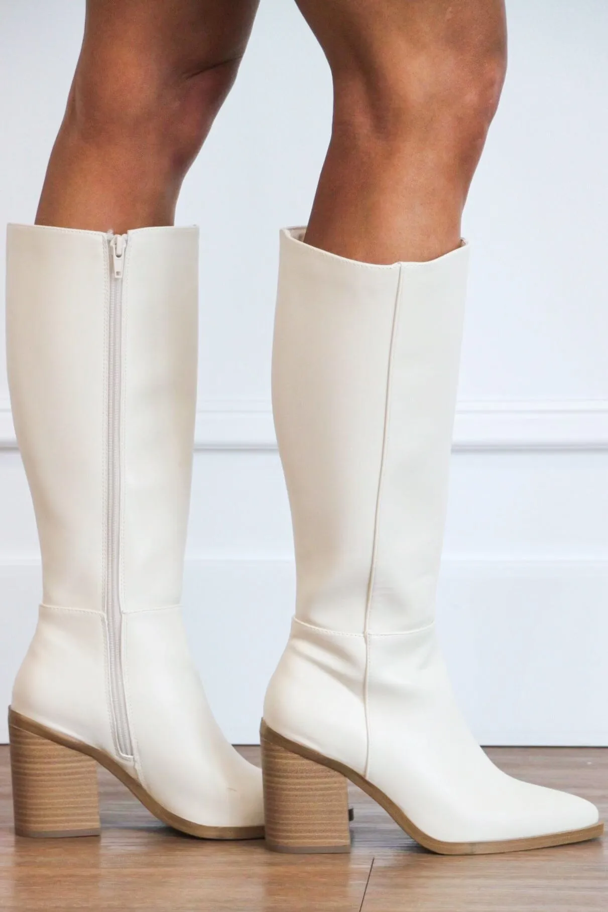 Vapor Knee High Boots: Off White